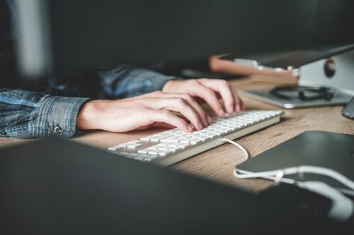 Choosing the Right Online BCA Course: 7 Mistakes to Avoid